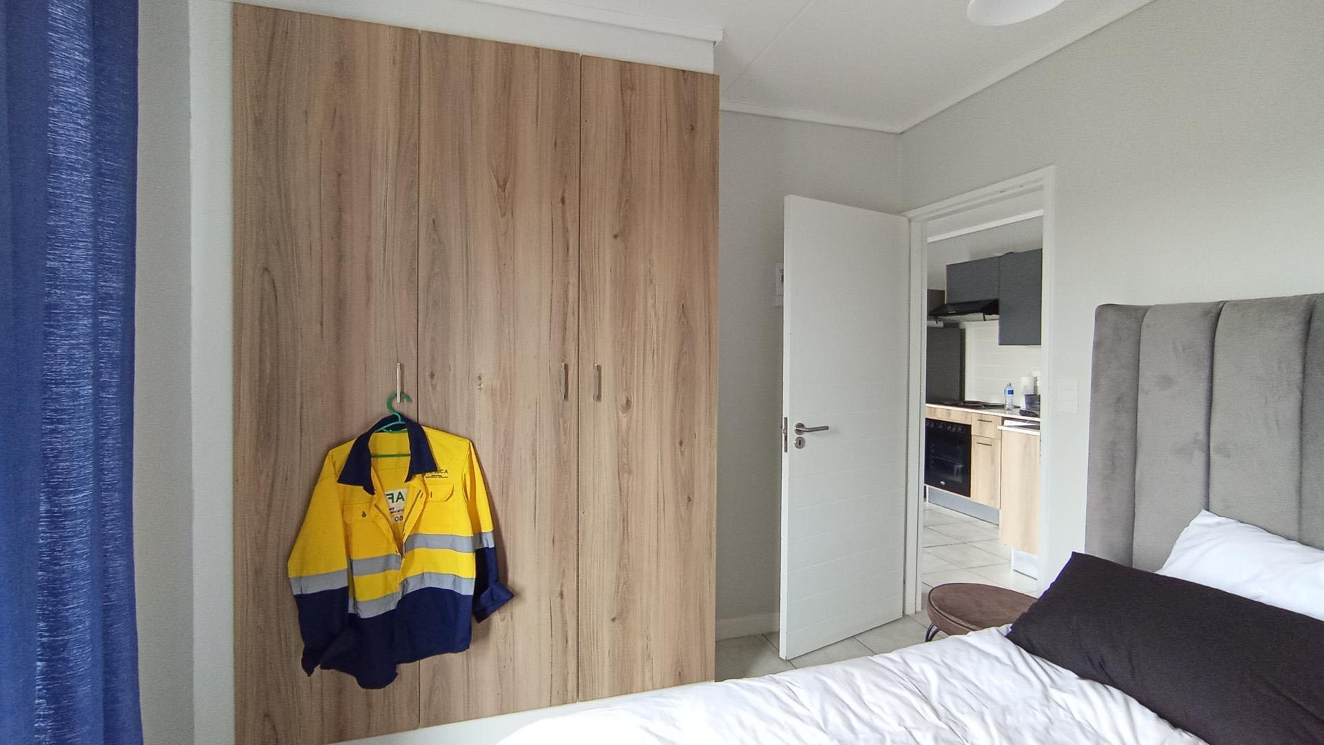 Bed Room 1 - 12 square meters of property in Zwartkoppies