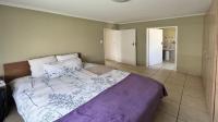Main Bedroom - 13 square meters of property in Albertsdal