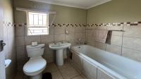 Bathroom 1 - 4 square meters of property in Albertsdal