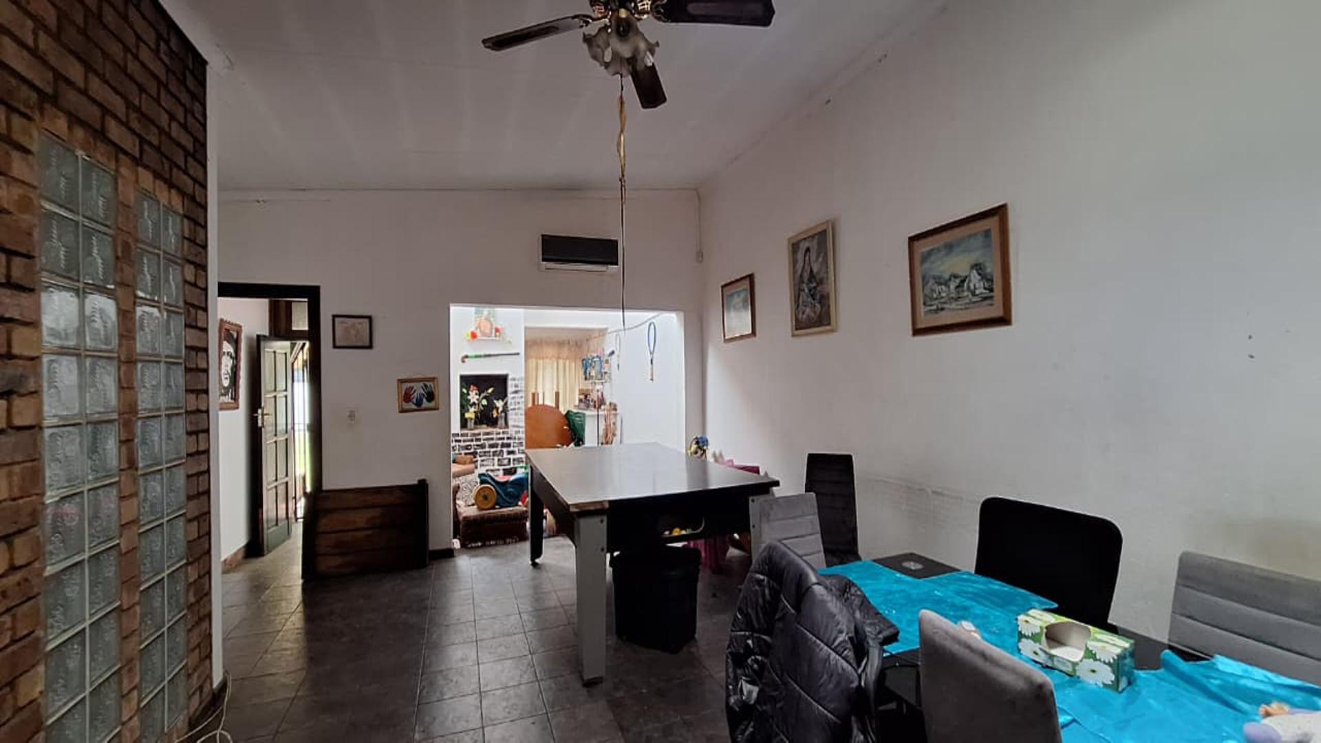 Dining Room - 32 square meters of property in Boksburg