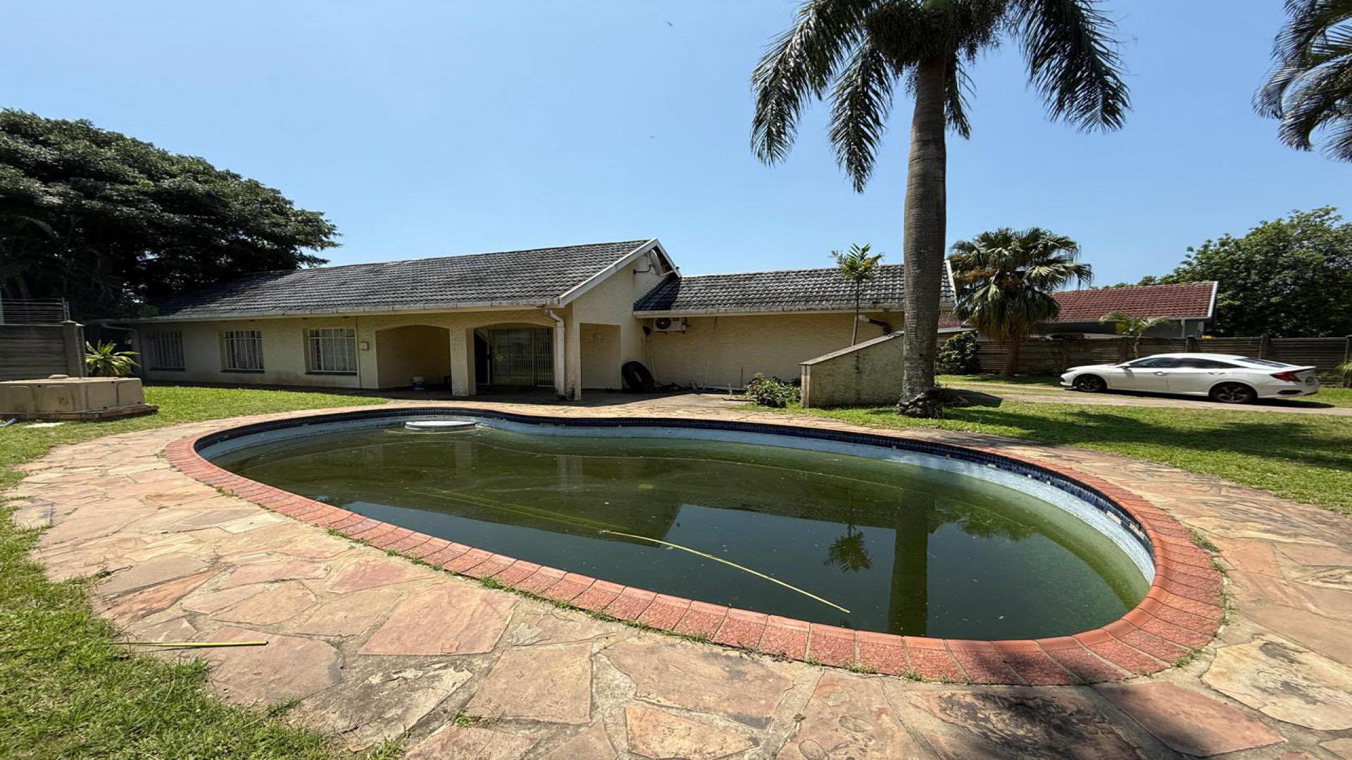 Swimming Pool of property in Richards Bay