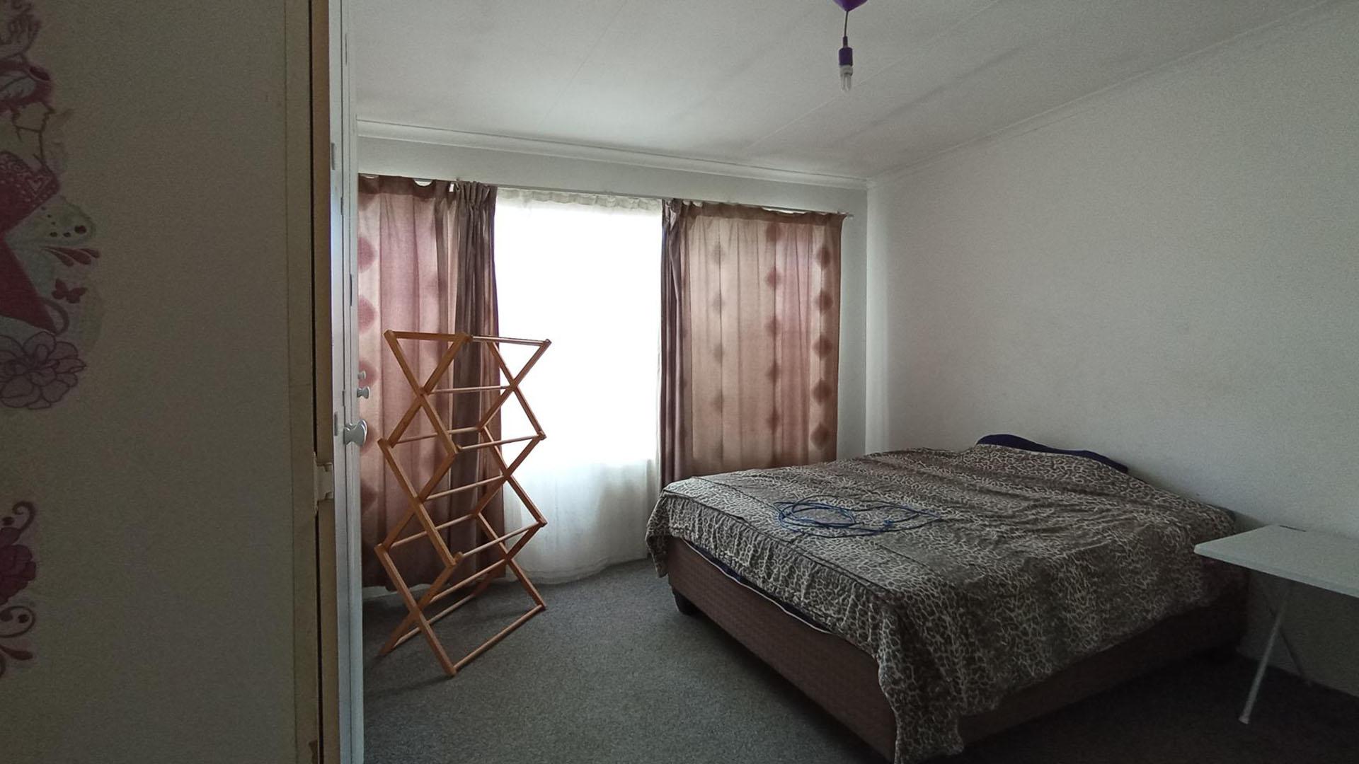 Bed Room 1 - 17 square meters of property in Wolmer