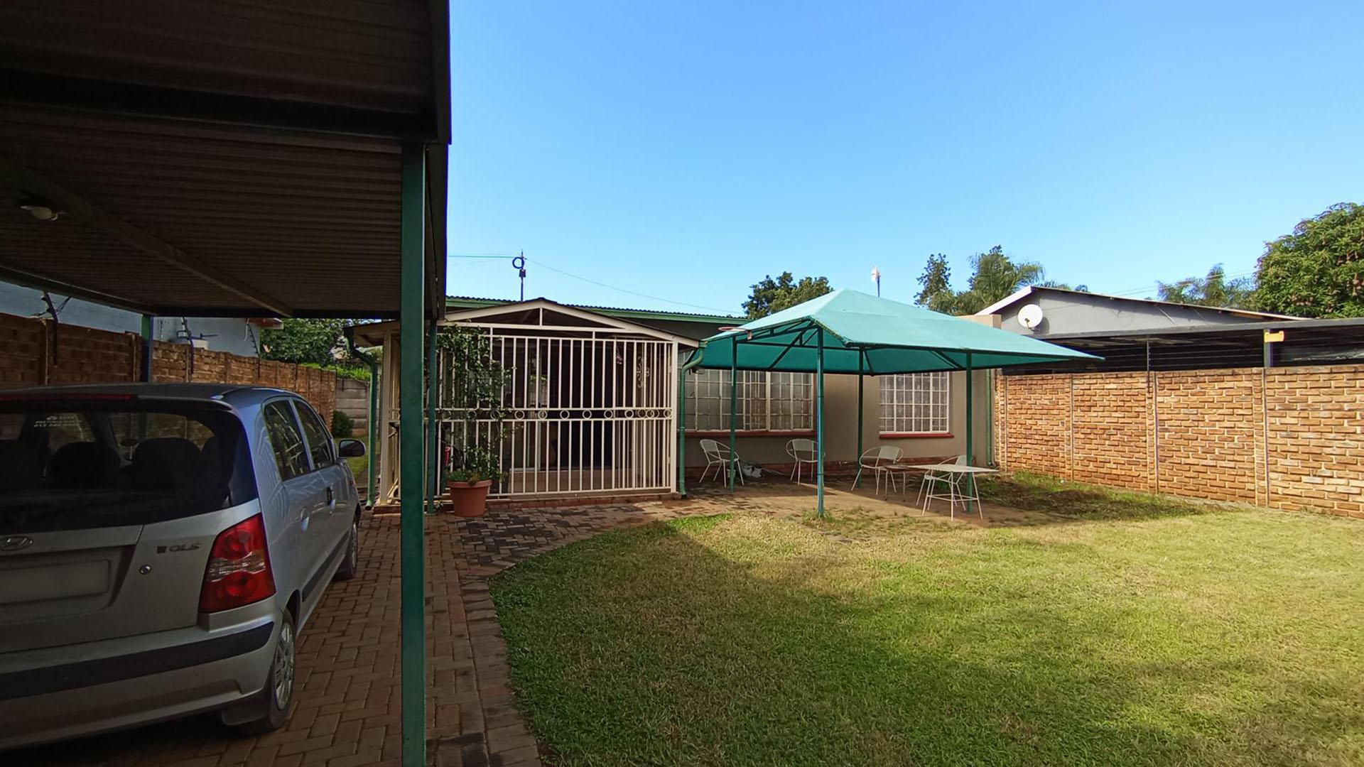 Front View of property in Wolmer