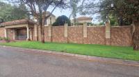 Front View of property in Noordheuwel