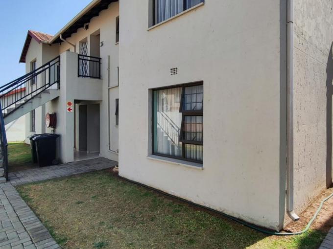 3 Bedroom Simplex for Sale For Sale in Parkrand - MR700639