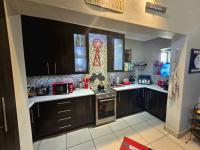  of property in De Deur