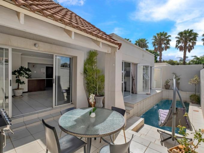 2 Bedroom House for Sale For Sale in Morningside - MR700655