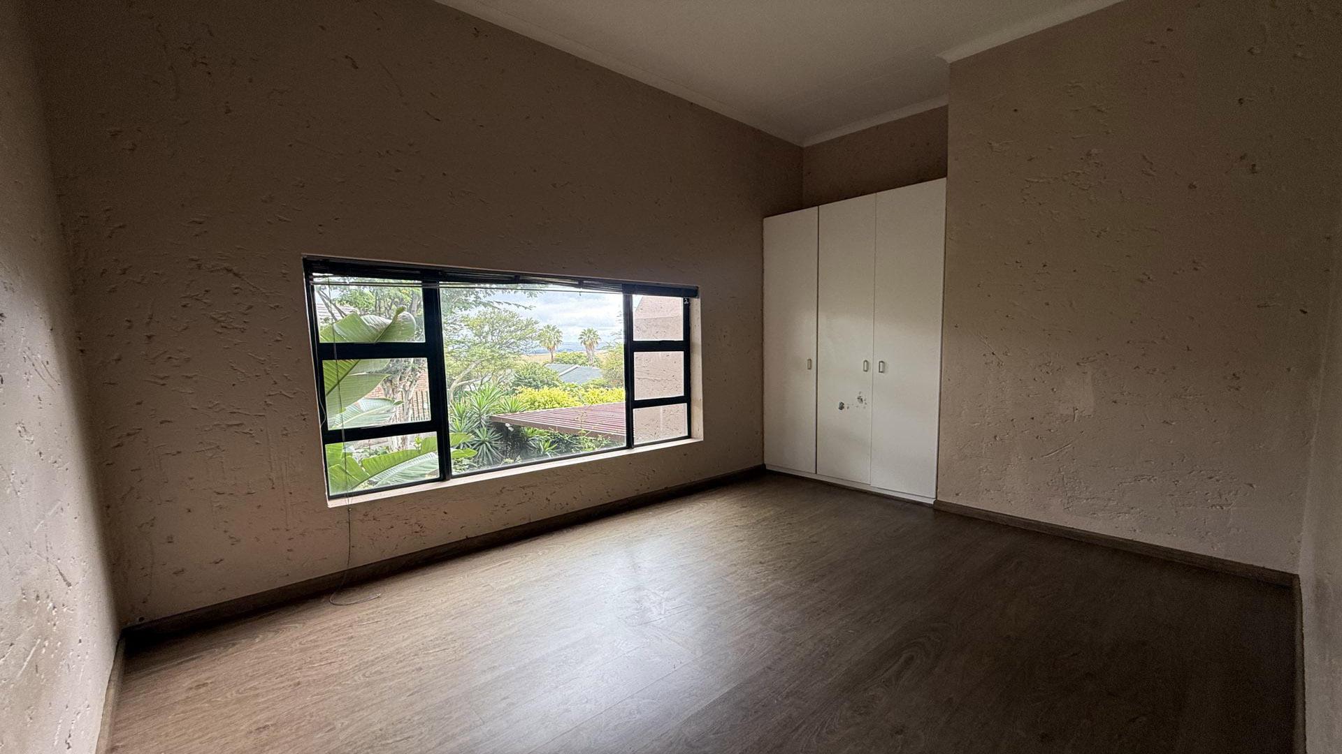 Bed Room 1 of property in Modelpark