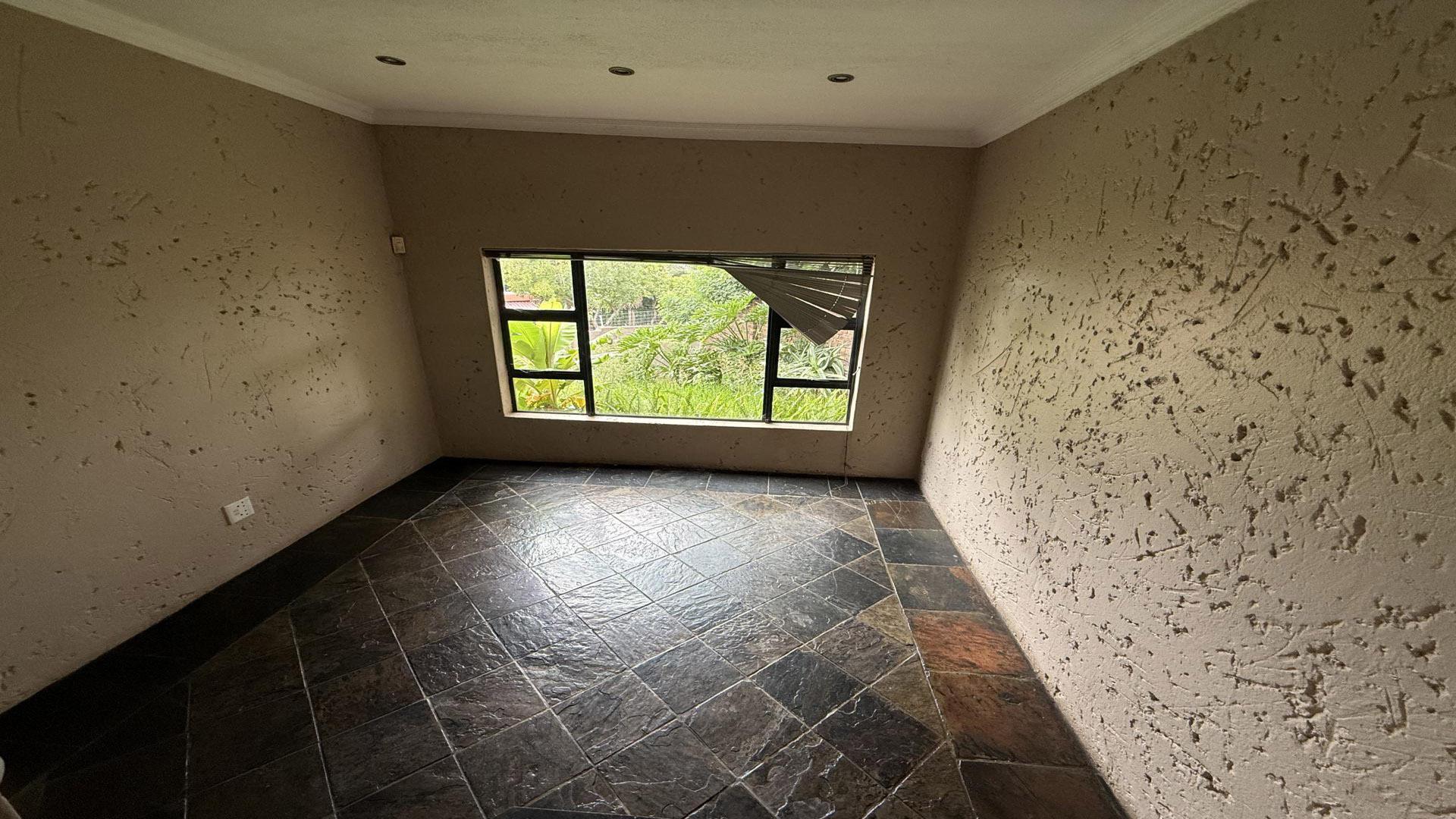 Bed Room 3 of property in Modelpark