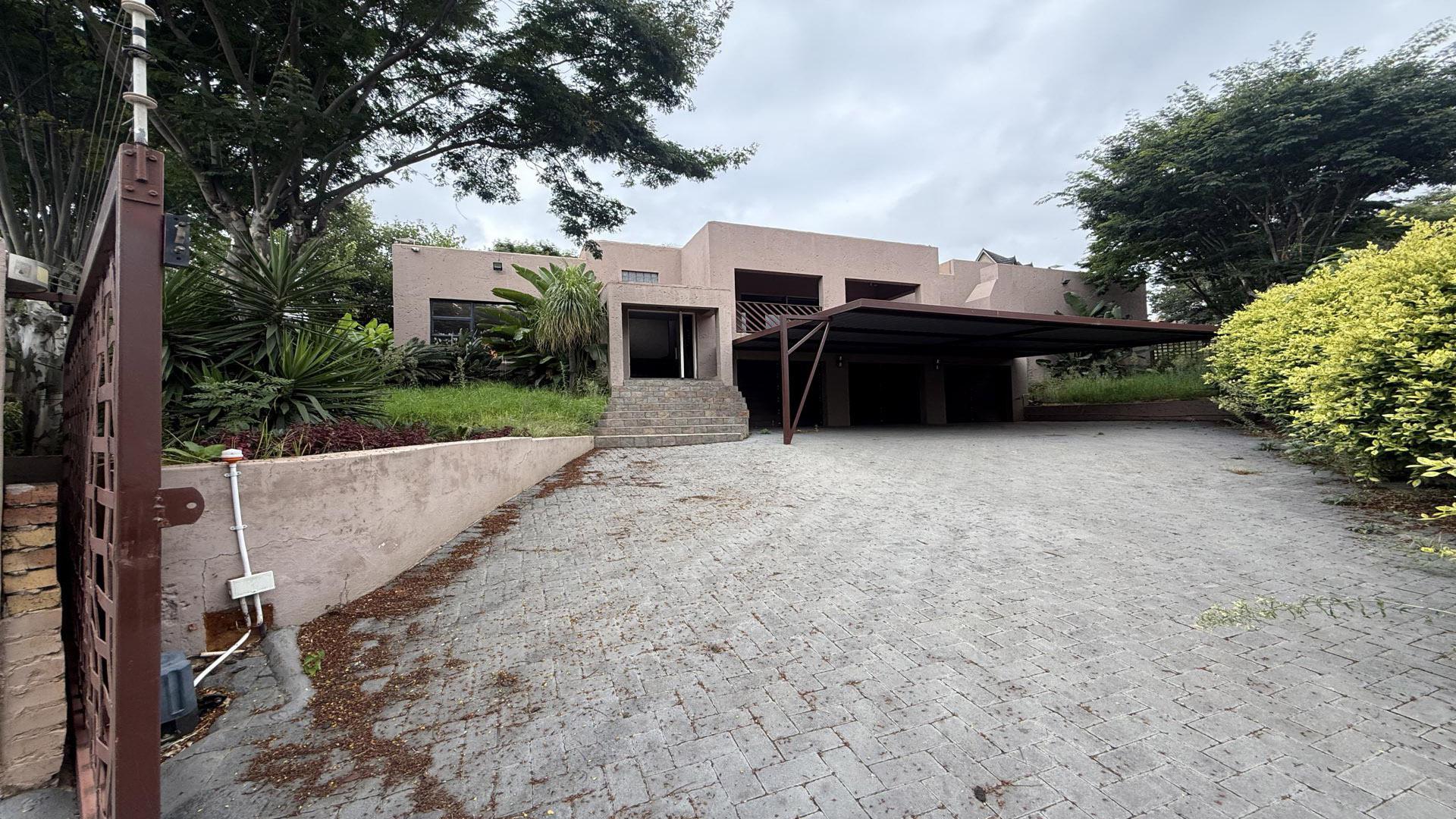 Front View of property in Modelpark