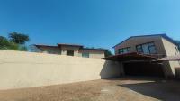 Garage of property in Safarituine