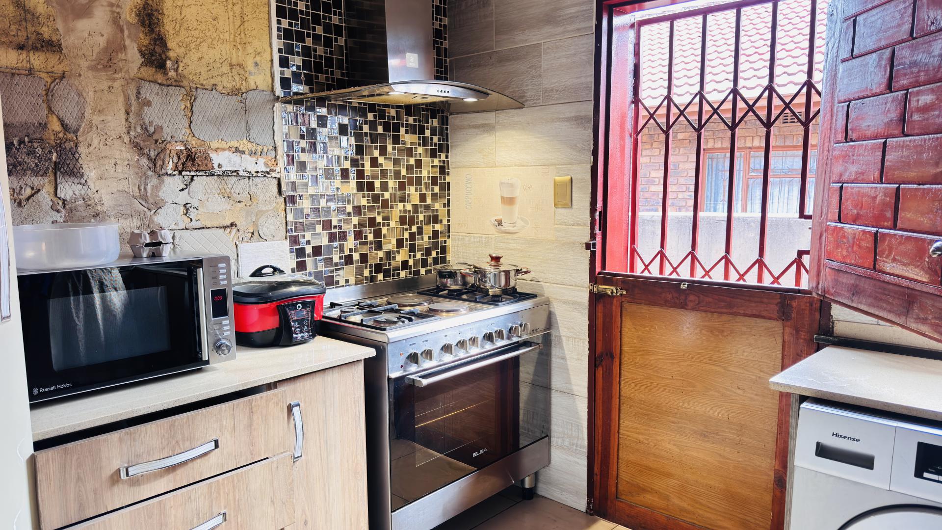 Kitchen of property in Vosloorus