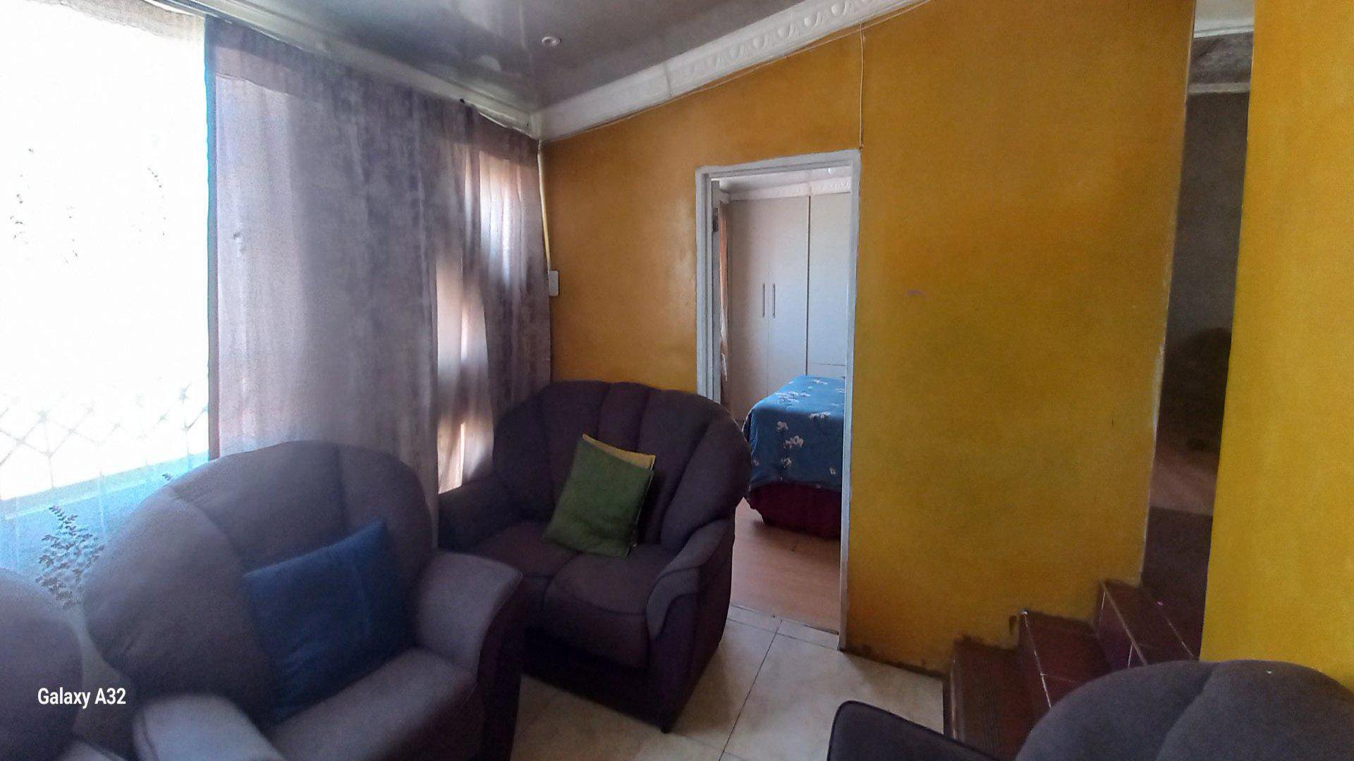 Lounges of property in Mdantsane