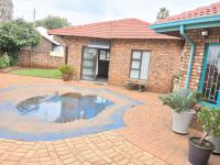  of property in Klippoortjie AH