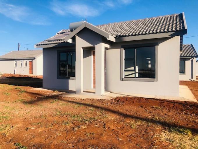 2 Bedroom House for Sale For Sale in Vosloorus - MR700762