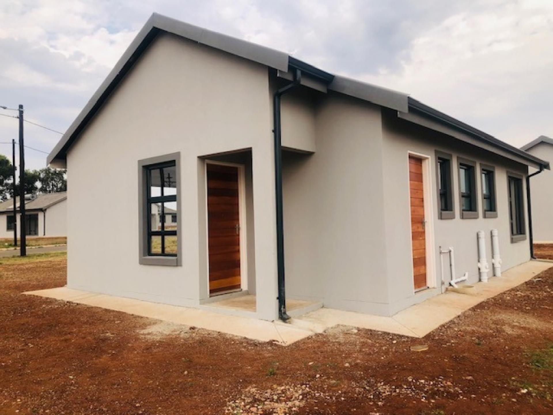  of property in Vosloorus