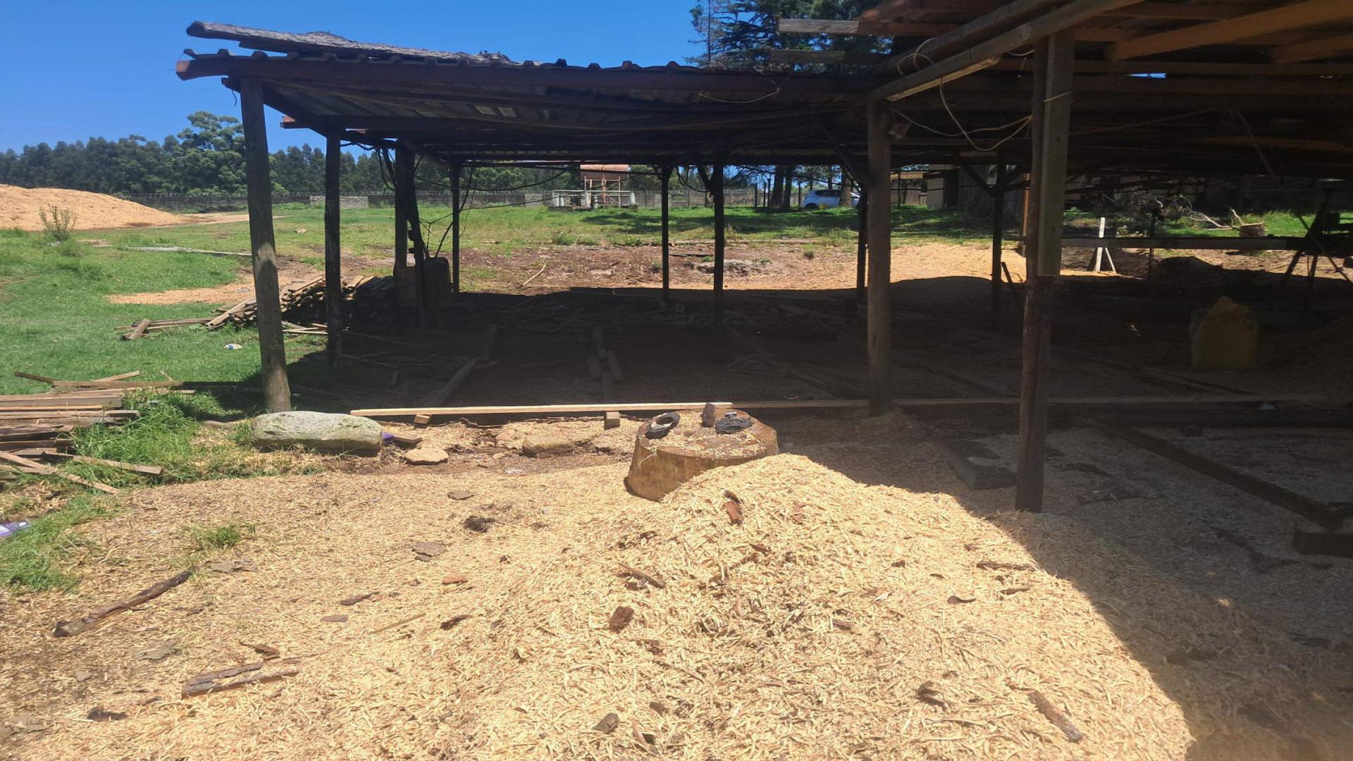 Spaces of property in Piet Retief