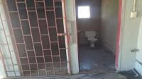 Bathroom 1 of property in Piet Retief