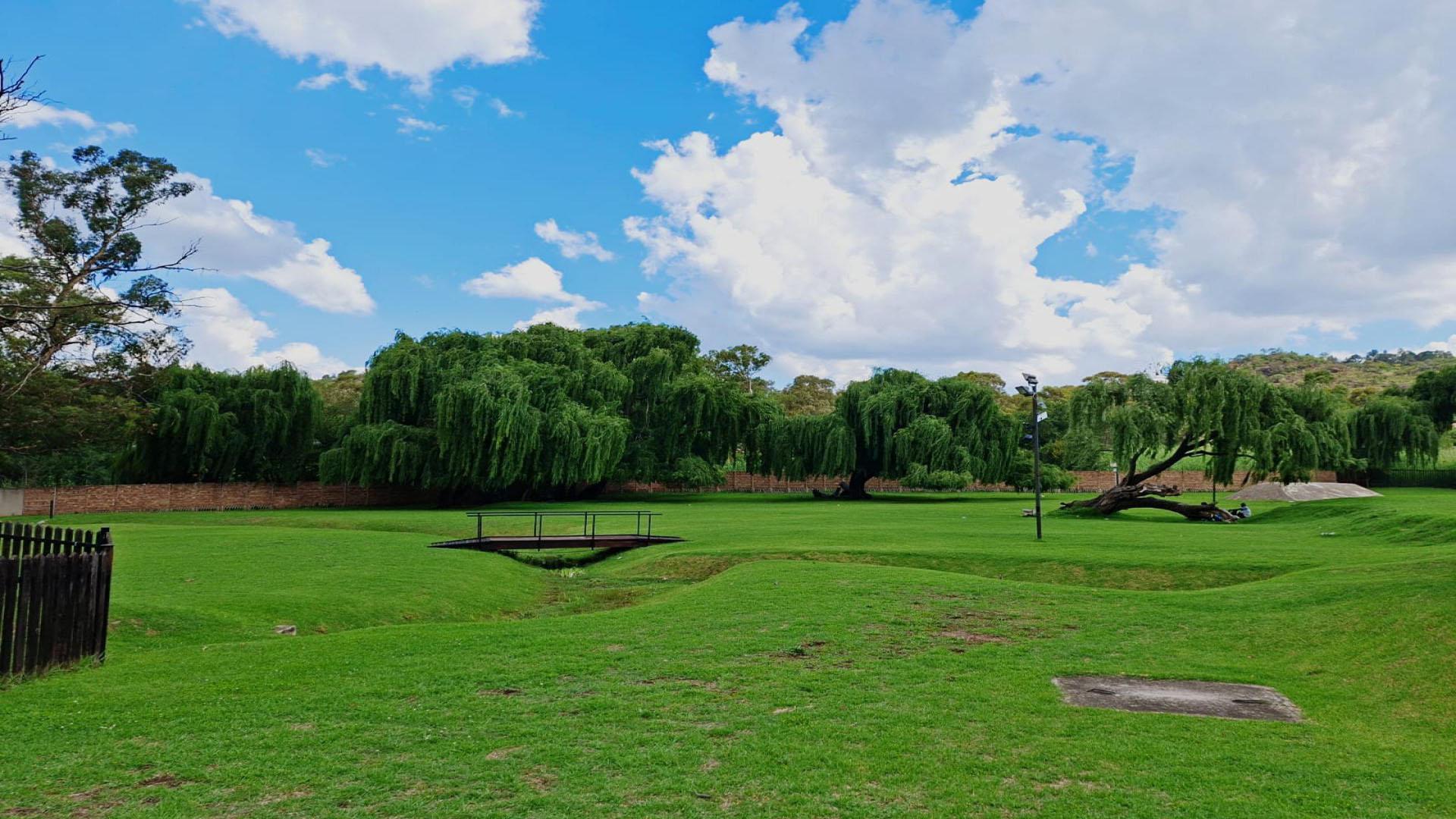 Spaces of property in Meredale