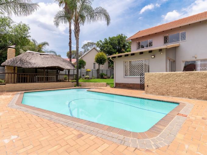 4 Bedroom House for Sale For Sale in Eden Glen - MR700814