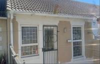 Front View of property in Viking Park