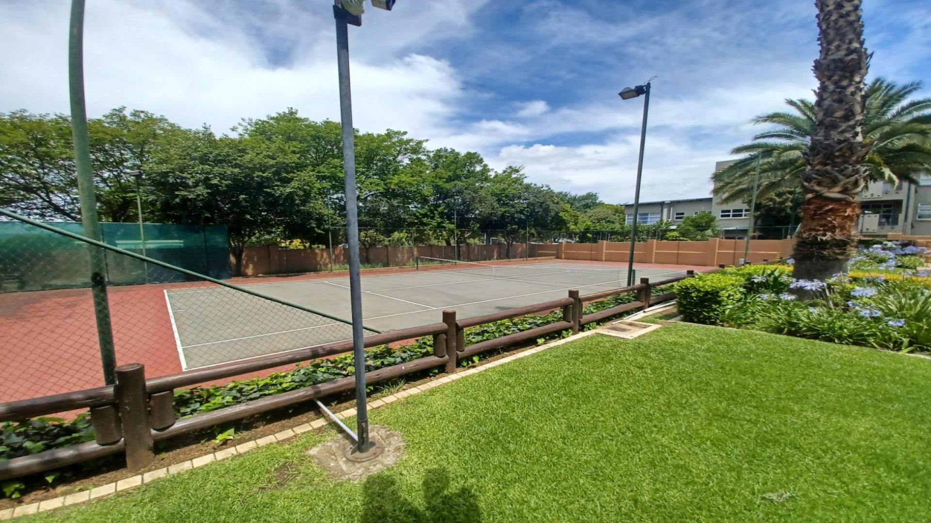 Entertainment of property in Lone Hill