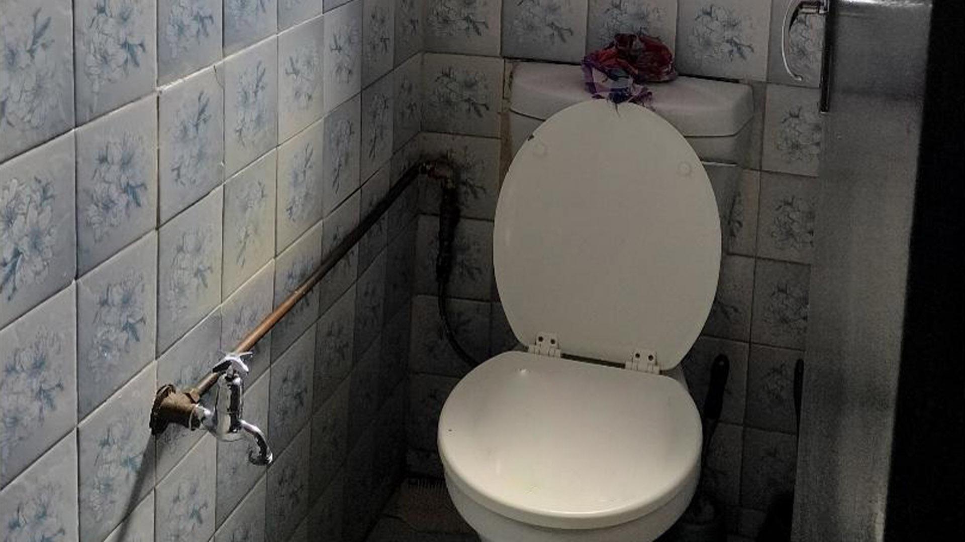 Bathroom 1 of property in Marlboro Gardens