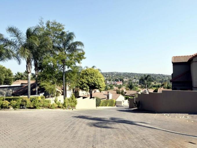 4 Bedroom Duplex for Sale For Sale in Moreletapark - MR700871