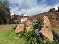  of property in Glenvista