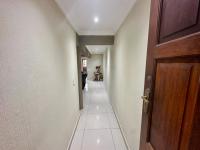  of property in Glenvista