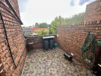  of property in Glenvista