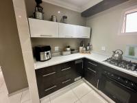  of property in Glenvista