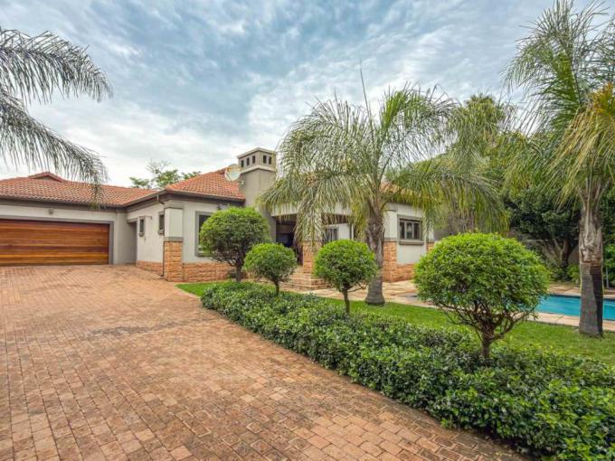 House for Sale For Sale in Midstream Estate - MR700921