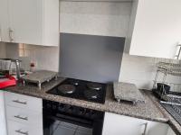  of property in Glenvista