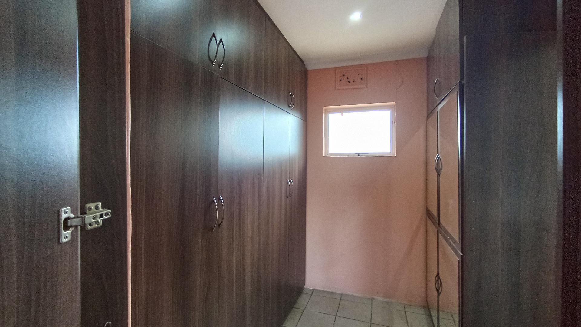 Spaces - 82 square meters of property in Stanger