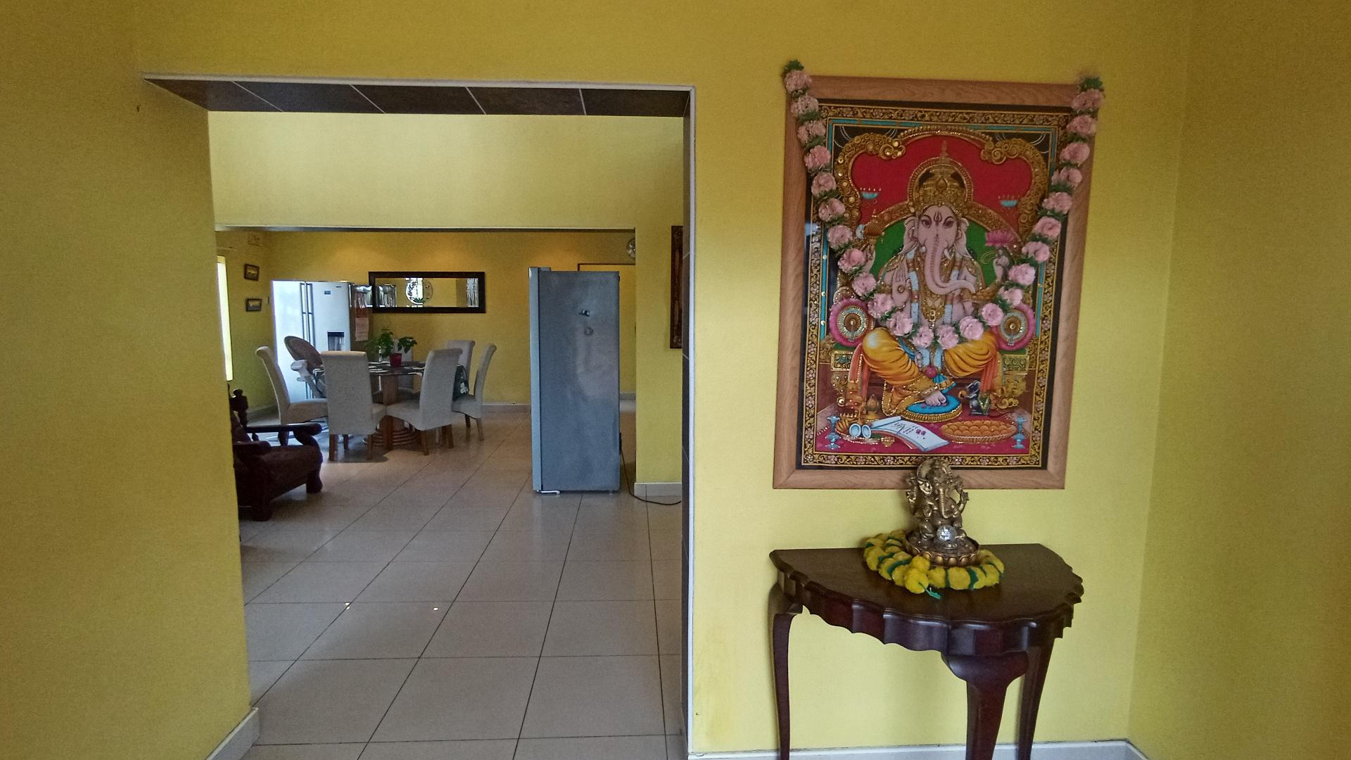 Spaces - 82 square meters of property in Stanger