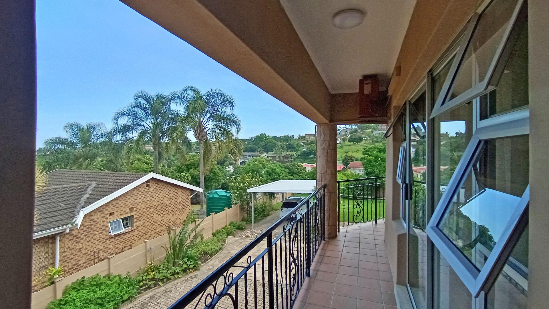 Balcony - 22 square meters of property in Stanger