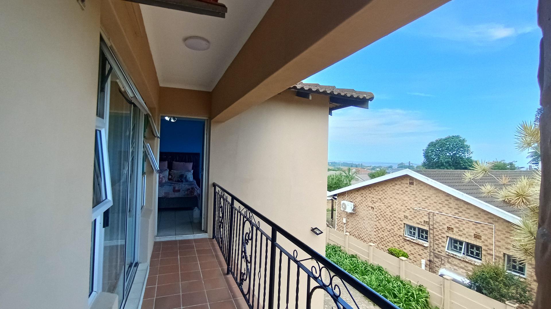 Balcony - 22 square meters of property in Stanger