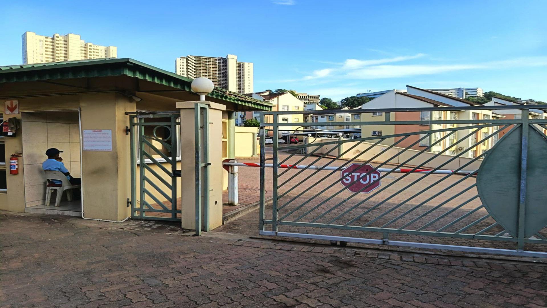 Front View of property in Springfield - DBN