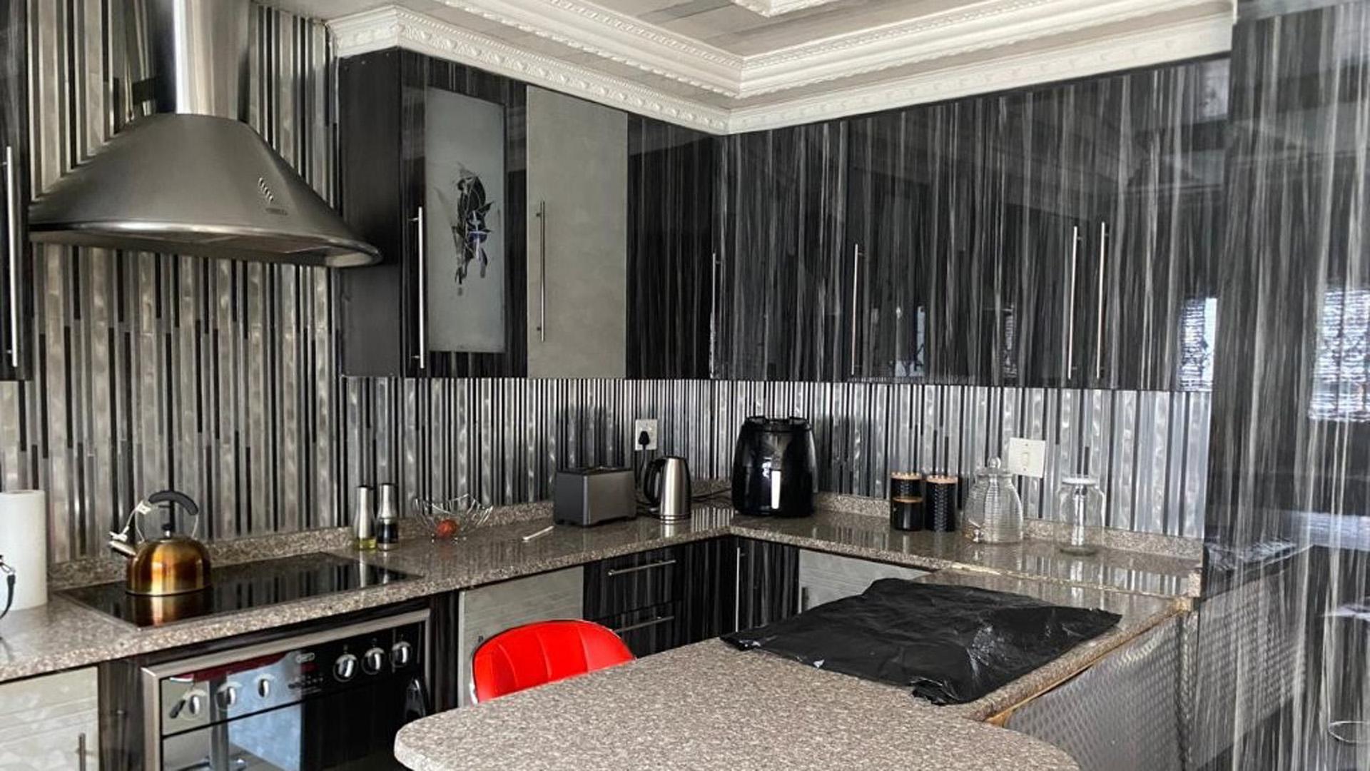 Kitchen of property in Tsakane