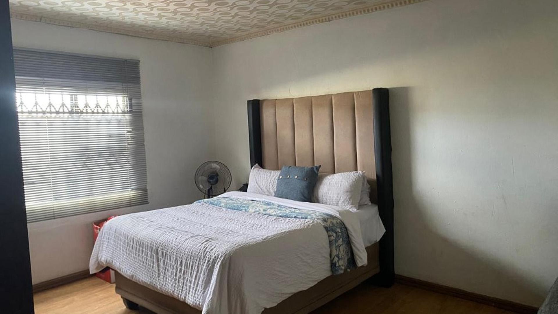 Bed Room 1 of property in Tsakane