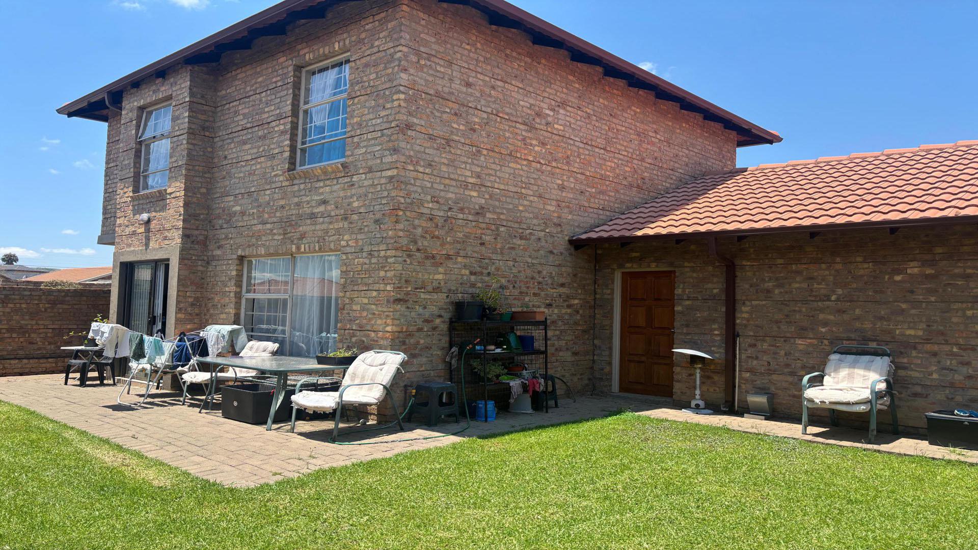 Backyard of property in Annlin