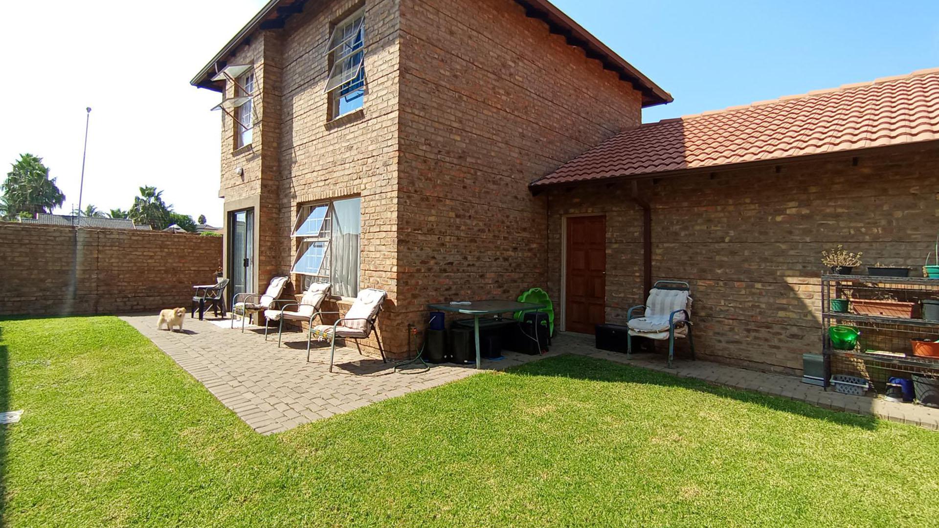 Backyard of property in Annlin