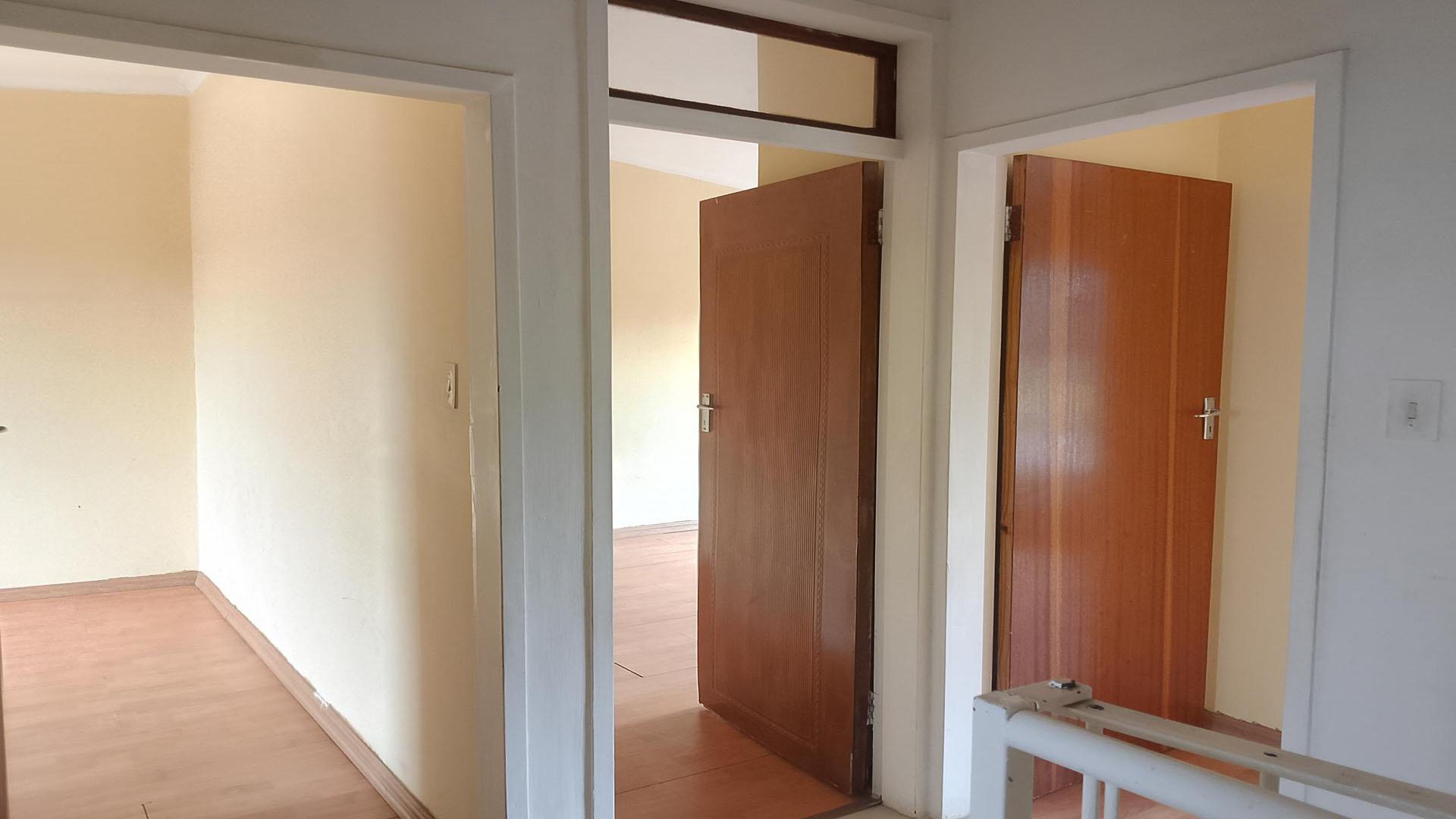 Spaces of property in Sonland Park