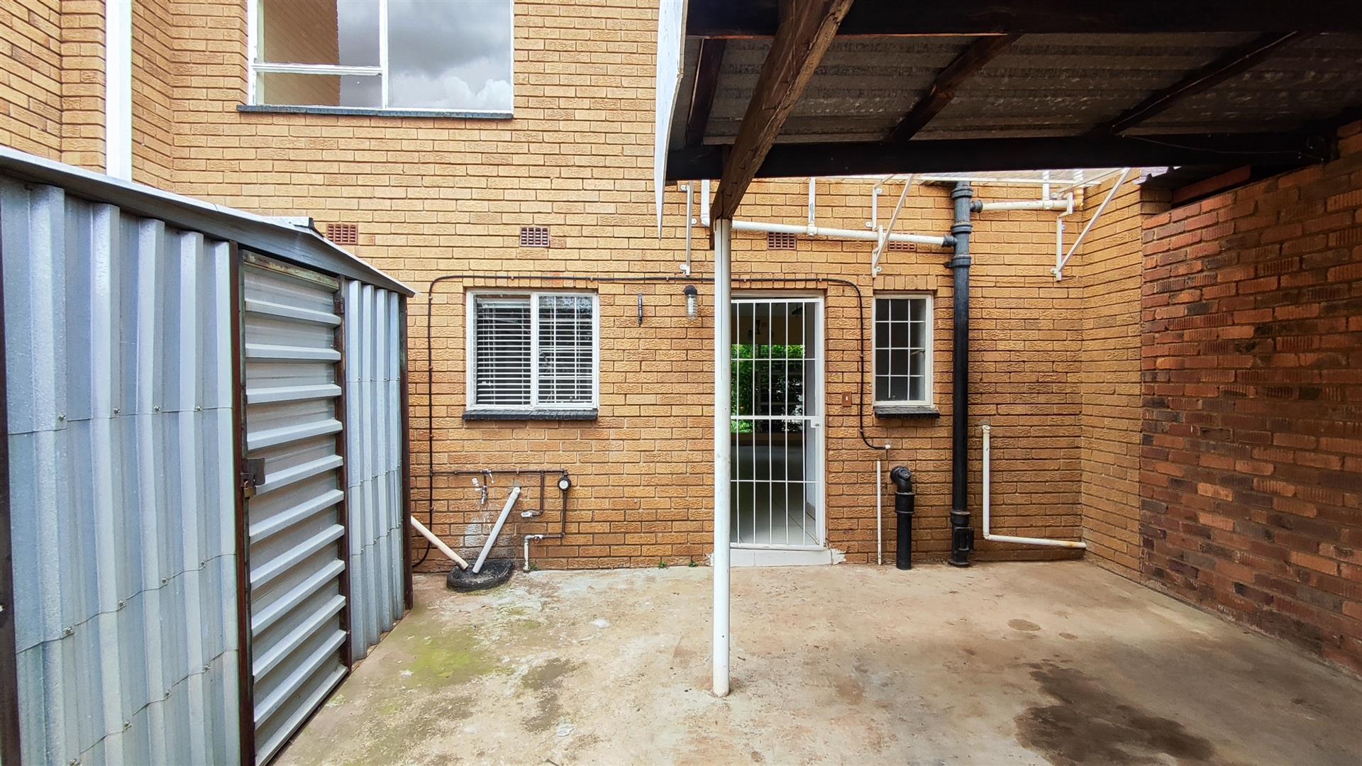 Carport  of property in Sonland Park