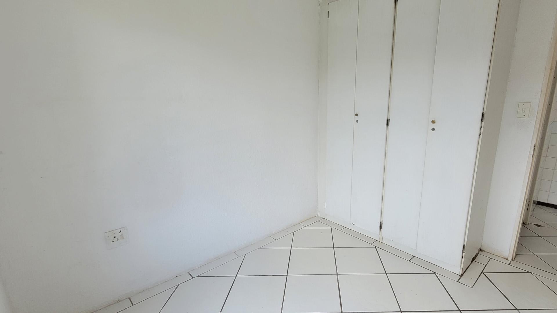 Bed Room 1 of property in Terenure