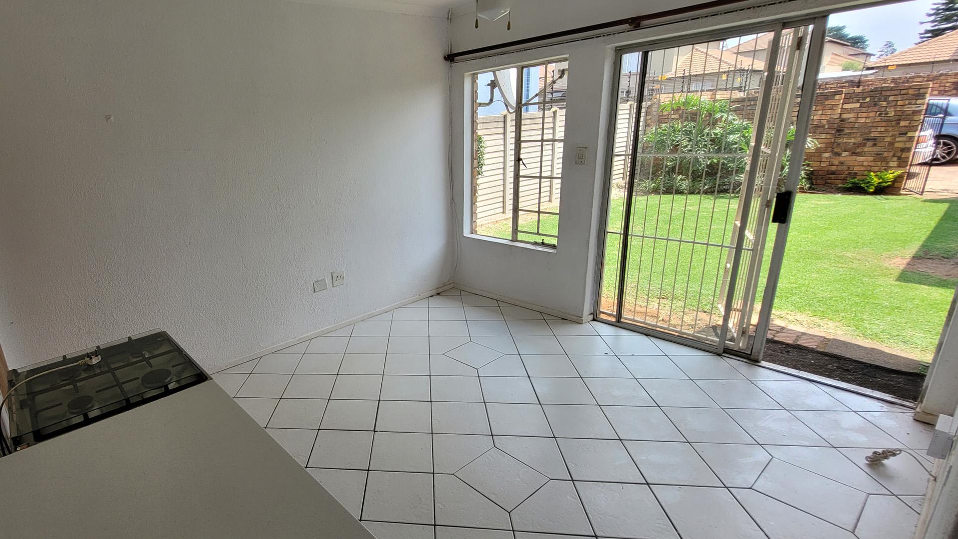 Lounges of property in Terenure