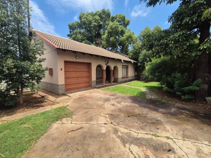 5 Bedroom House for Sale For Sale in Rustenburg - MR701009