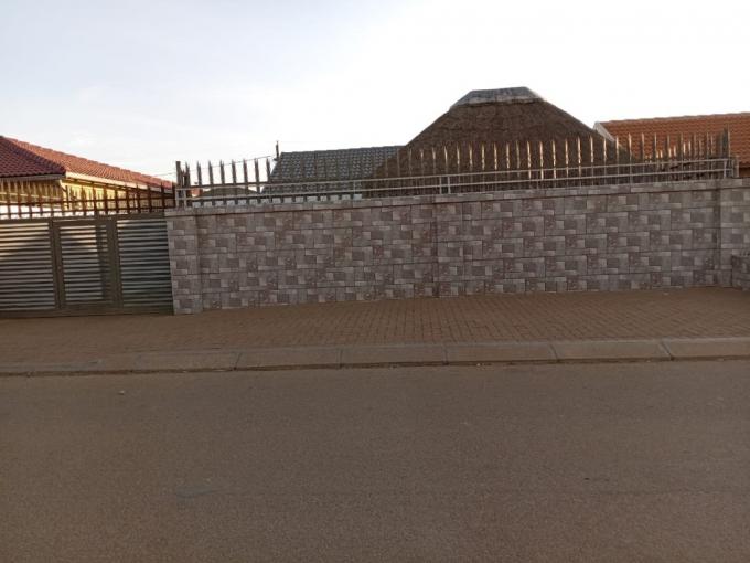 2 Bedroom House for Sale For Sale in Vosloorus - MR701028