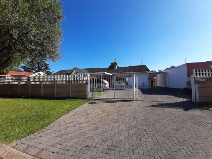 4 Bedroom House for Sale For Sale in Brackenhurst - MR701036